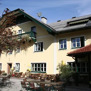 https://gasthaus-uberfuhr.saalbachhinterglemmhotels.com