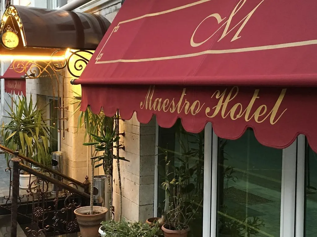 באקו Maestro Hotel